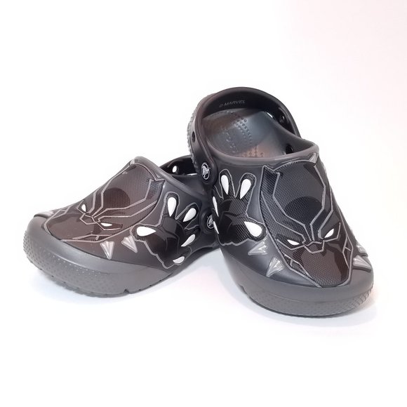 crocs black panther